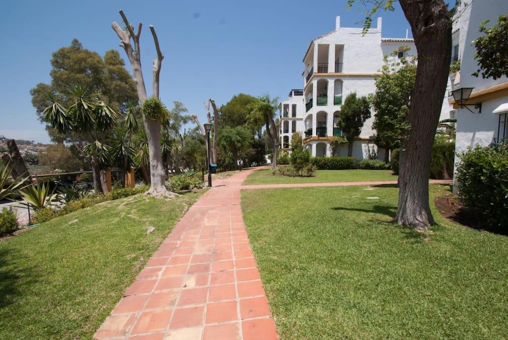Apartamento Con Piscina Cerca Del Golf En Atalaya - Atalaya Del Golf 31 Эстепона Экстерьер фото