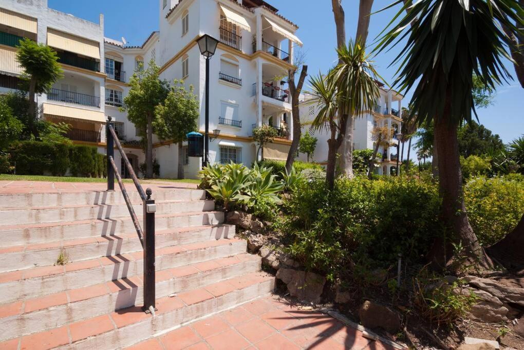 Apartamento Con Piscina Cerca Del Golf En Atalaya - Atalaya Del Golf 31 Эстепона Экстерьер фото